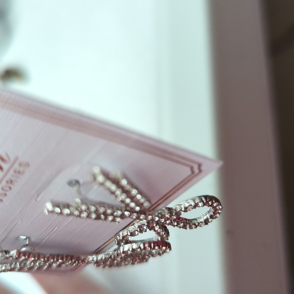 Earrings - Picture 3 of 3